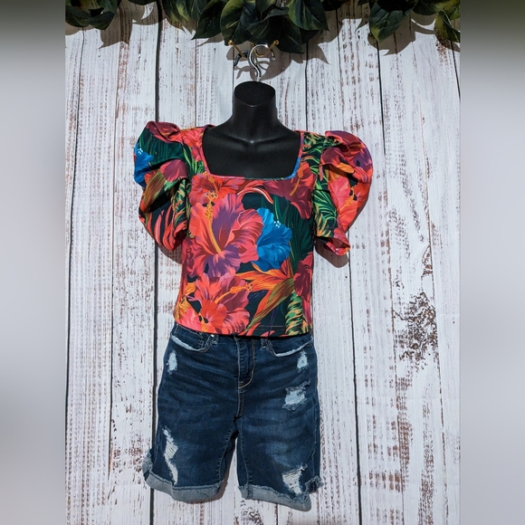 SHEIN Tops - Tropical Beachy Bright Floral Puff Sleeve Crop Top Blouse